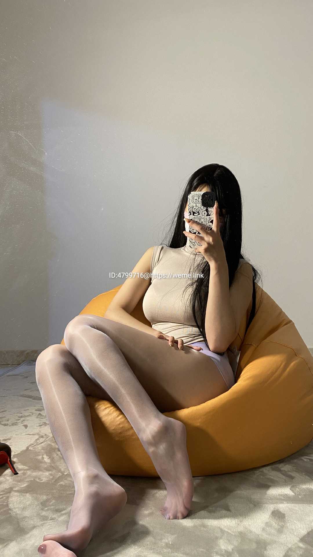 【网盘】徐绾绾yyyy – 微密圈系列套图&#038;视频