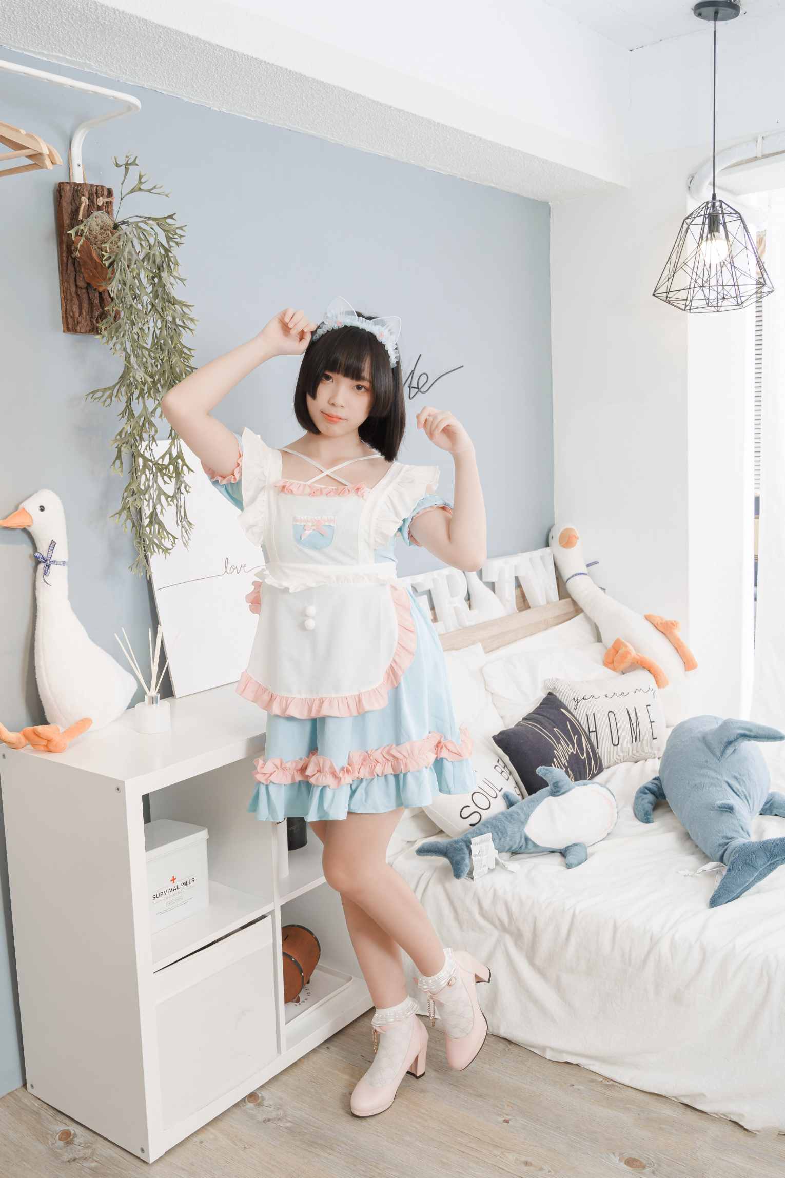 【网盘】[Limerence]之之 女仆装扮柔嫩欧派与裸足 请主人享用