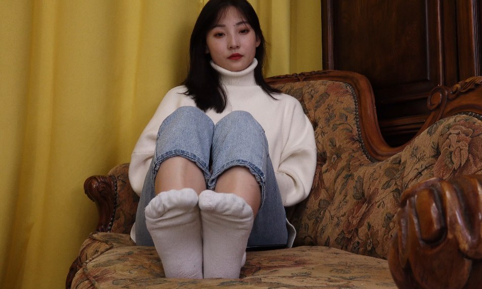 【网盘】[视频] A&#038;F 112-满冬妹妹展示原味棉袜裸足