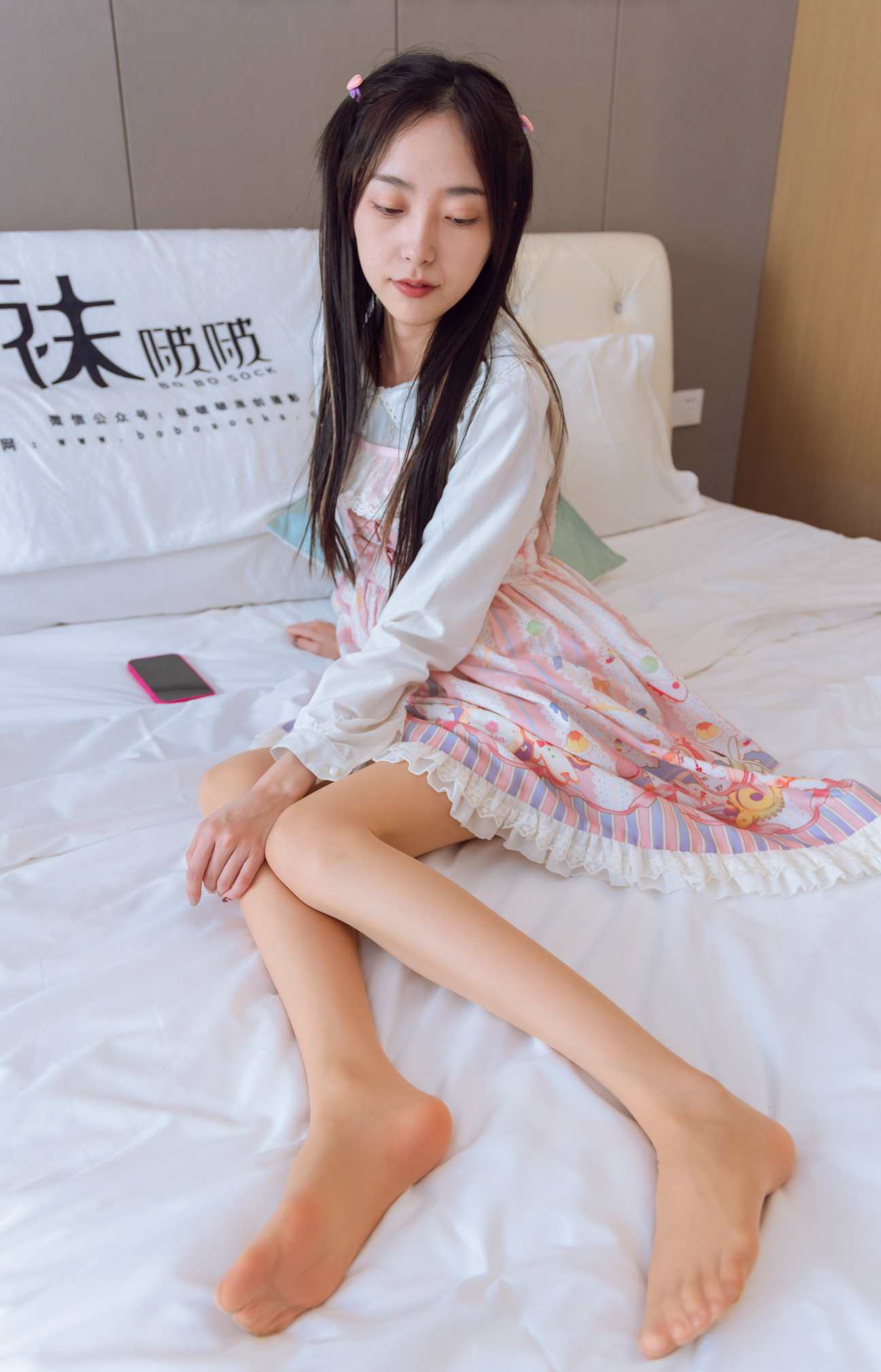 【网盘】[袜啵啵]187期 稚予-Lolita裙、白皮鞋、肉丝