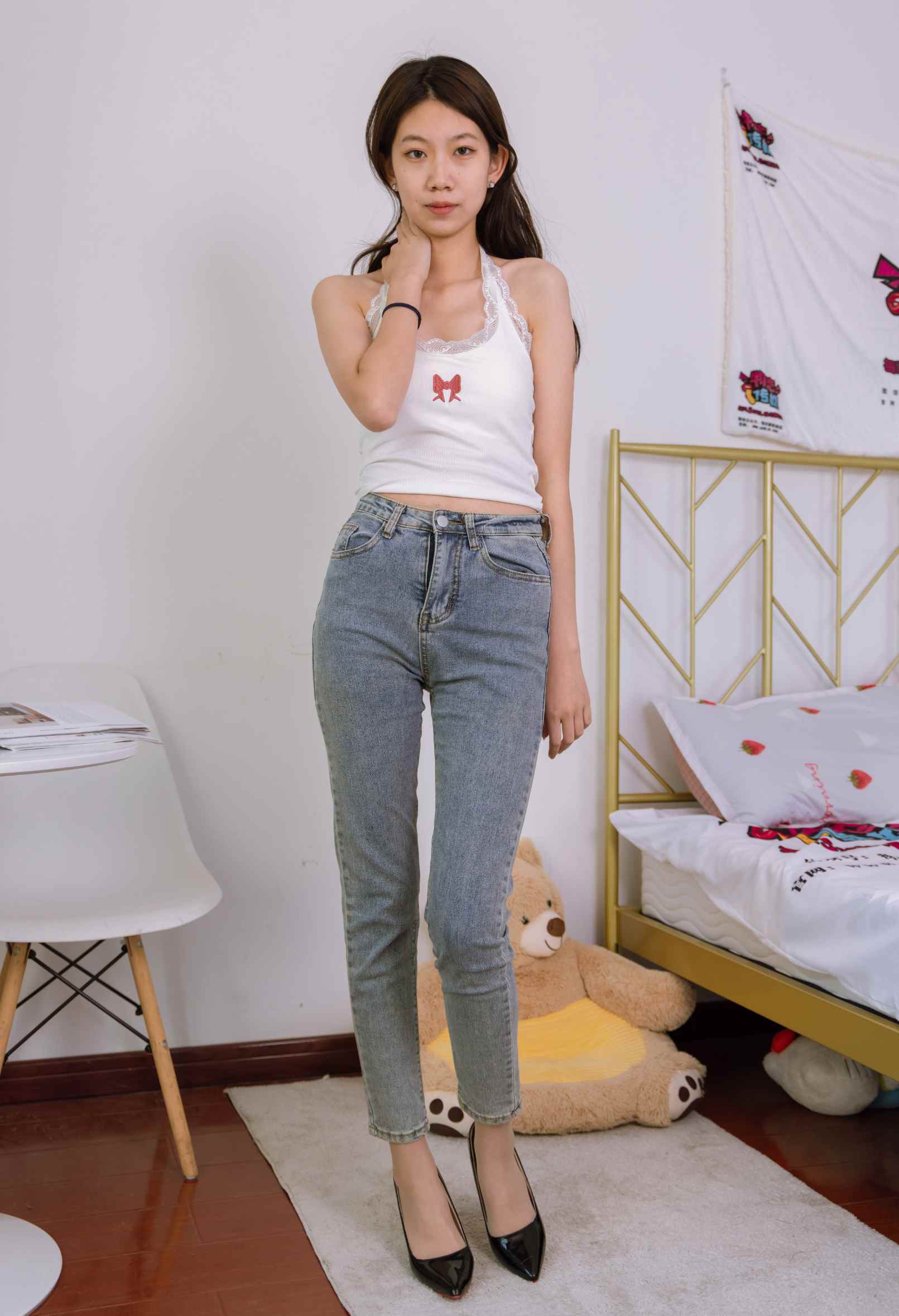 【网盘】物恋传媒 NO.1459 纤纤-粉色蝴蝶结