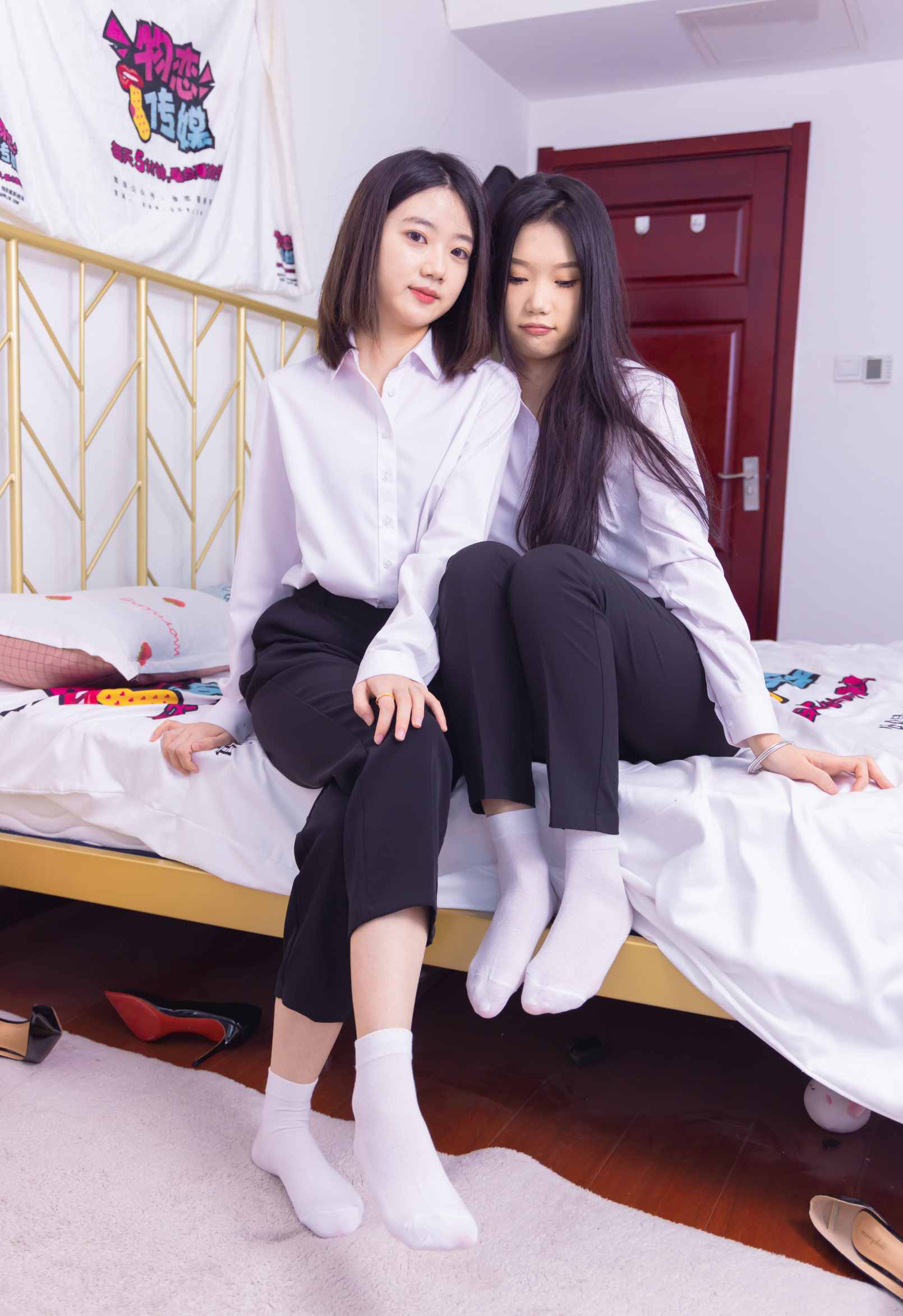 【网盘】物恋传媒 NO.1463 小竹&#038;欢欢-办公室姐妹