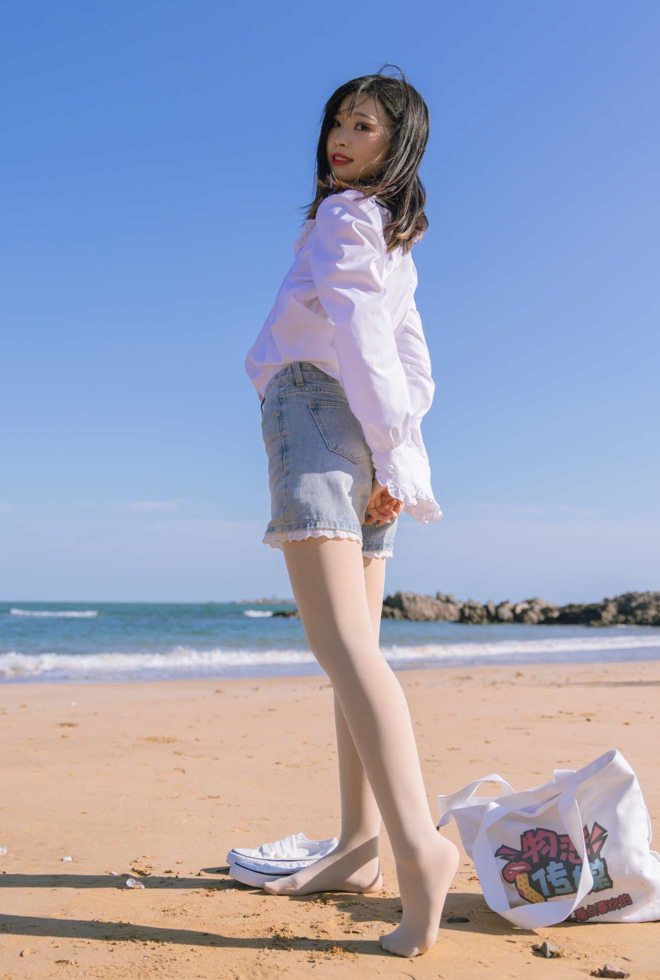 【网盘】物恋传媒 NO.1468 挽挽-夏日海边