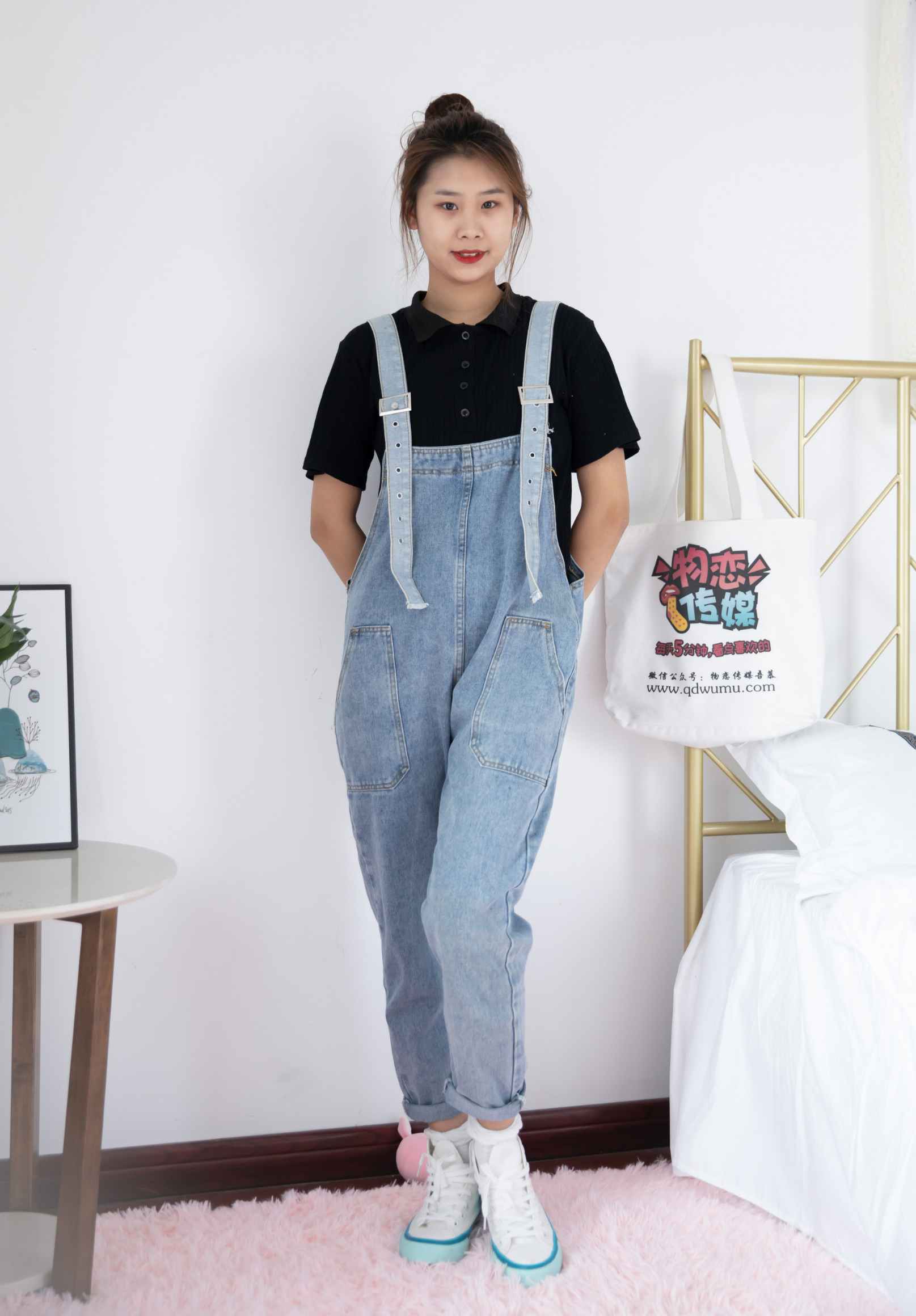 【网盘】物恋传媒 NO.1477 盲盒3