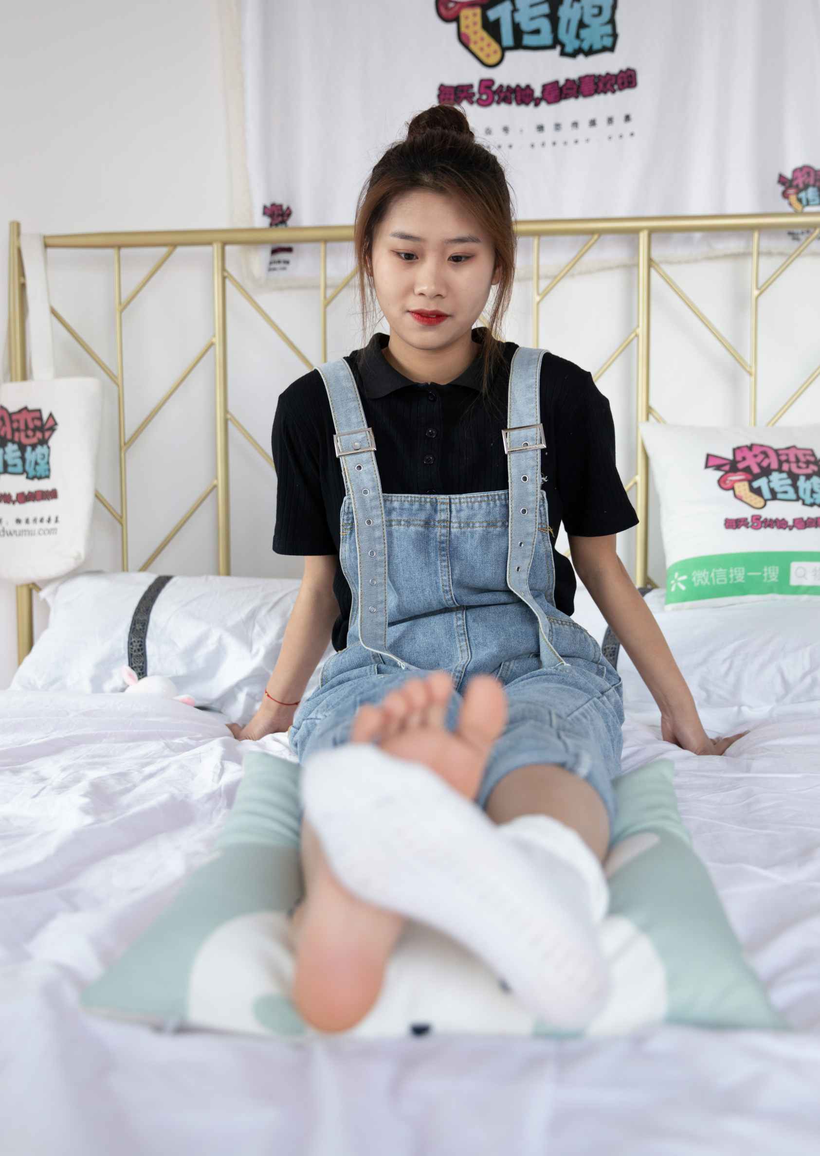 【网盘】物恋传媒 NO.1477 盲盒3