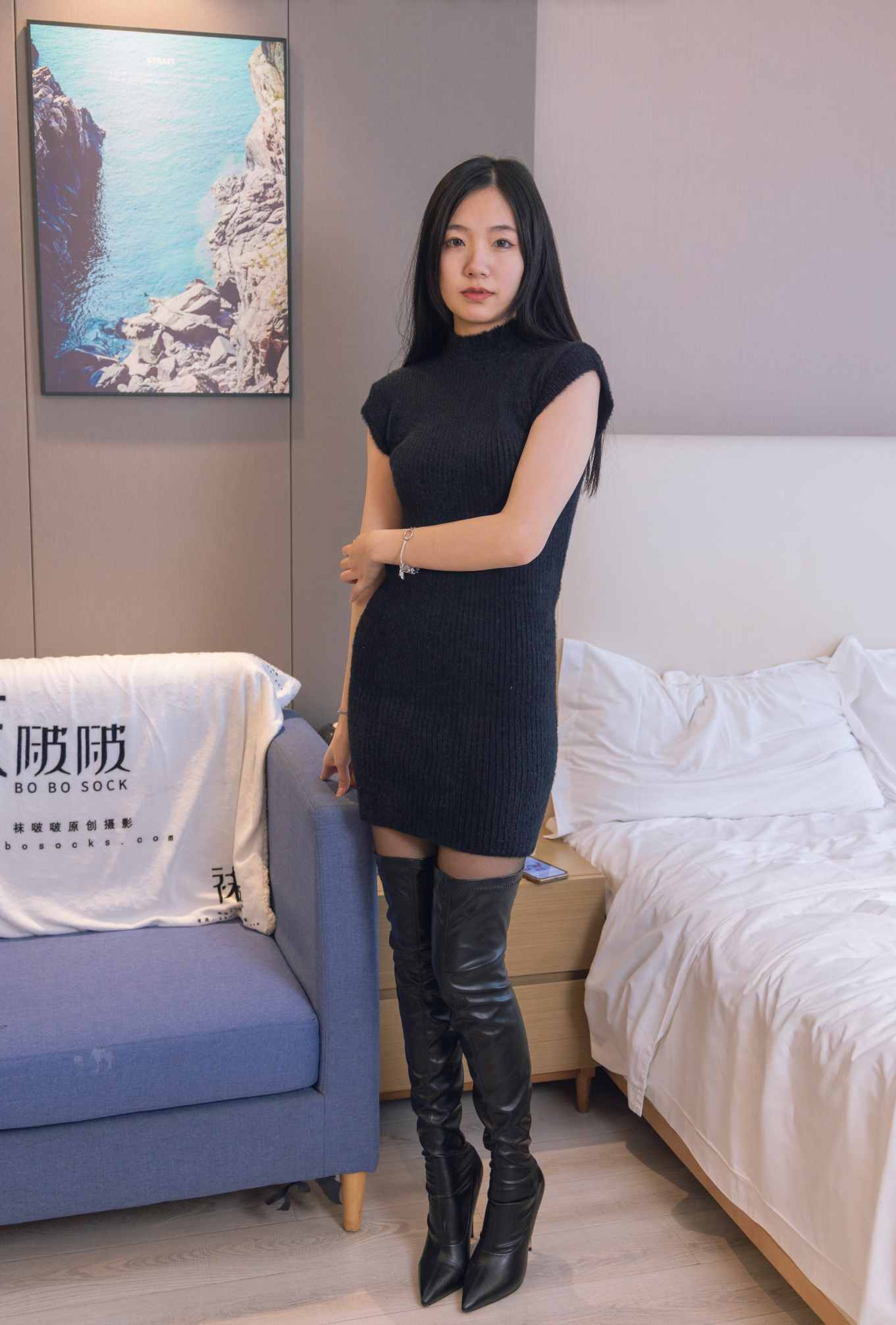 【网盘】[袜啵啵]194期 小甜豆-高跟长靴、凉鞋、黑丝、裸足