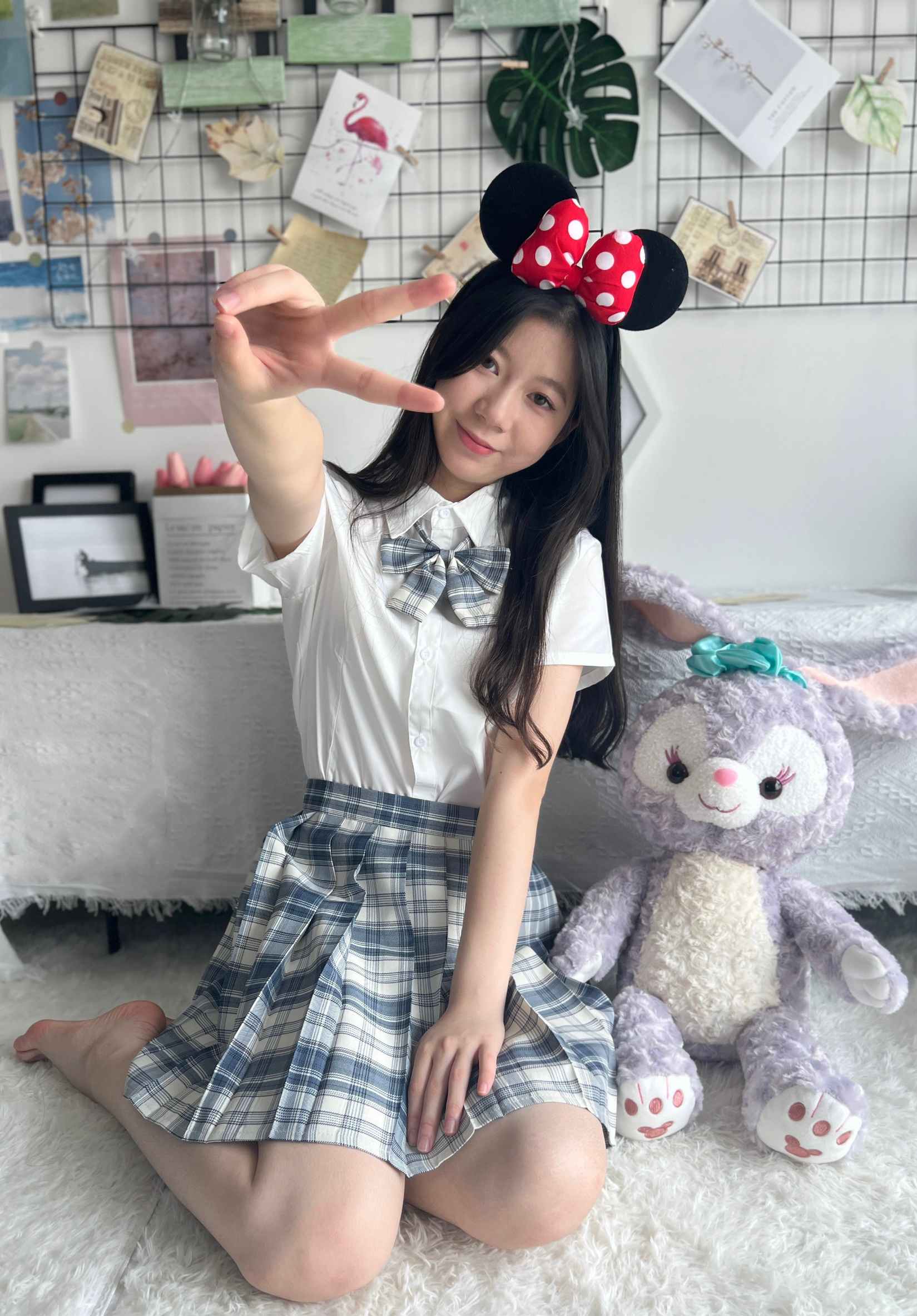 【网盘】[觅芙少女]NO.003 风中摇曳的JK制服与18岁的青春一起绽放