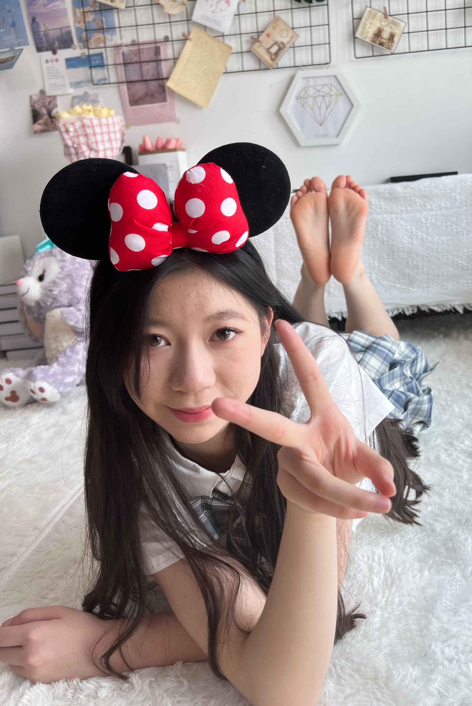 【网盘】[觅芙少女]NO.003 风中摇曳的JK制服与18岁的青春一起绽放