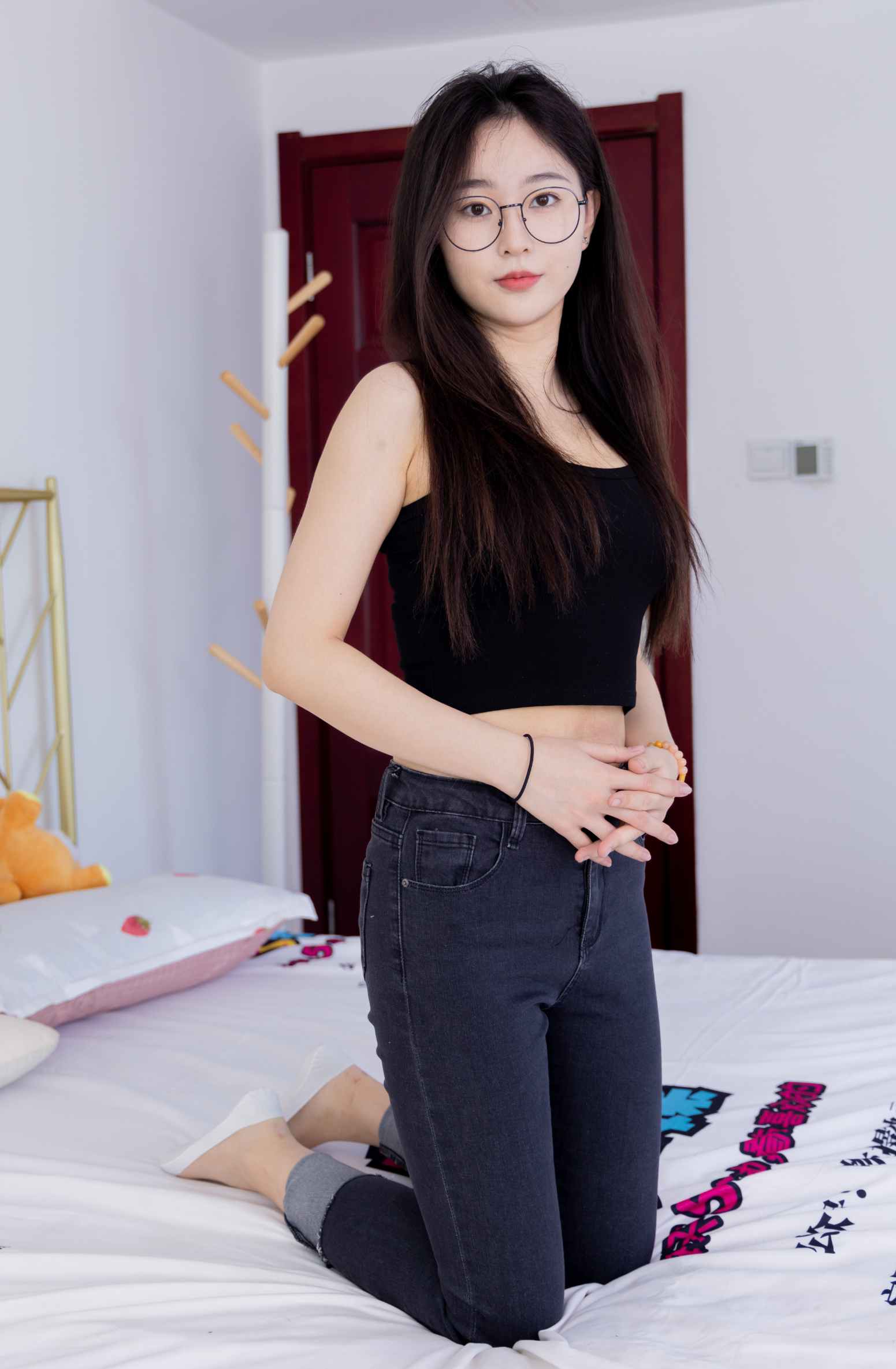 【网盘】物恋传媒 NO.1497 美兔-春雨绵绵