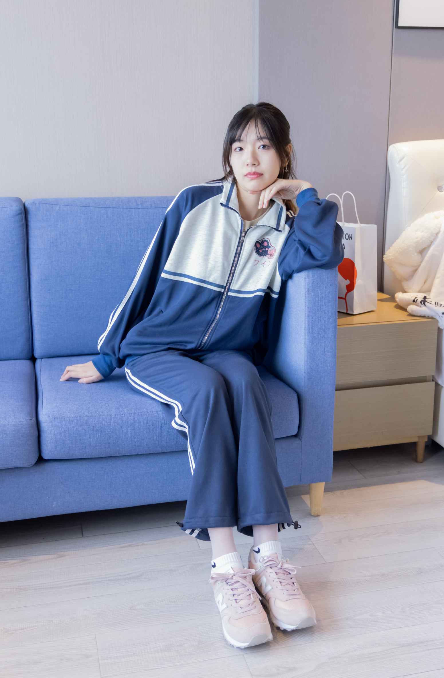 【网盘】[袜啵啵]226期 小甜豆-运动鞋、白棉袜、白丝