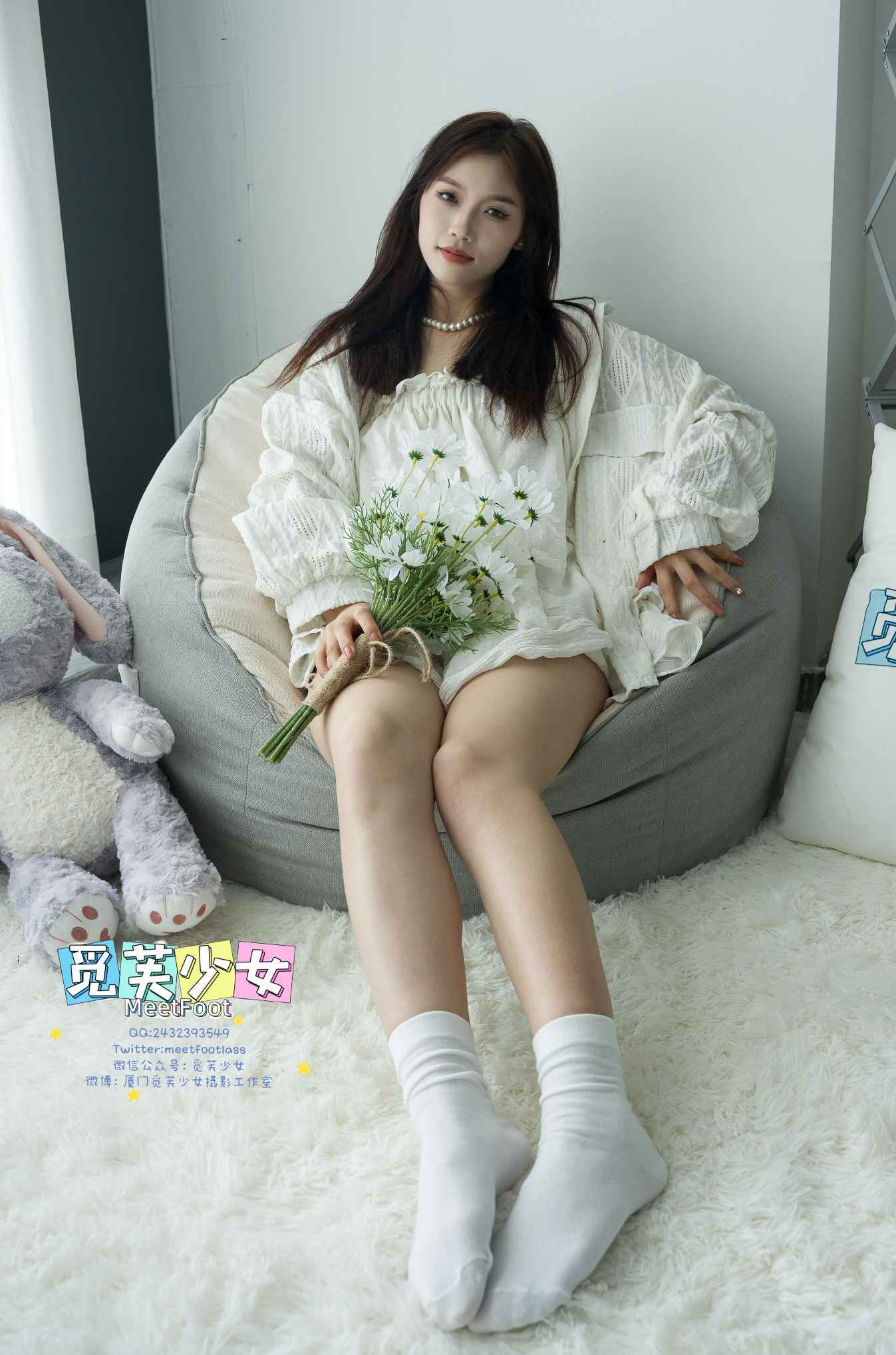 【网盘】[觅芙少女]NO.028 虹虹-青春是昏睡与暗恋交织的夏天