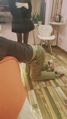 【网盘】【开发素人】耳光/鞭打/sp/骑马/踩踏/踢裆 bf6326