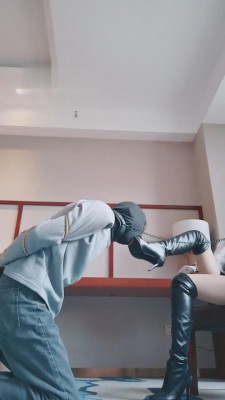 【网盘】【多多】御姐长靴羞辱狗儿子 bf6418