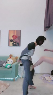 【网盘】【广州铃依】超重度刑奴狠虐专场 bf6410