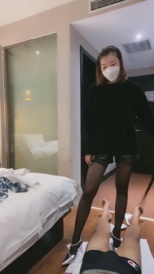 【网盘】【糖糖】00后学生贱狗跑来跪舔 bf6796