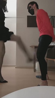 【网盘】【上海糖糖老师】御姐捆绑黑丝高跟诱惑+踢档两部合集 bf7146