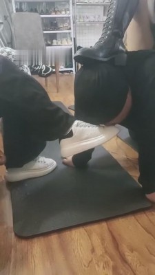 【网盘】【傲柔】群调-3S暴打两只贱狗 bf7401