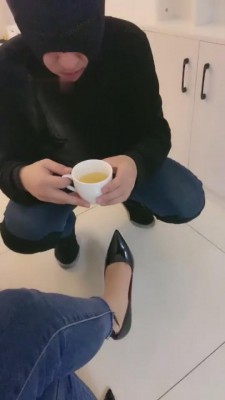 【网盘】【小劳拉】强制调戏推销小哥 bf7408