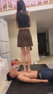 【网盘】【灵猫】把贱狗当鞋刷机/当地毯 bf7557