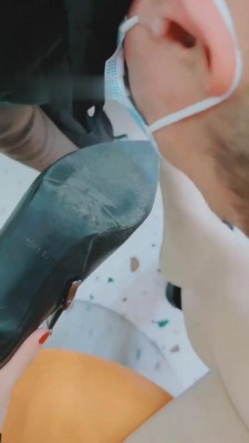 【网盘】【魅影女神】带家奴逛街奶茶店刺激羞辱 bf7587