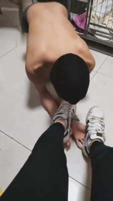 【网盘】【超高能S】圈养奴一天的生活 bf7603