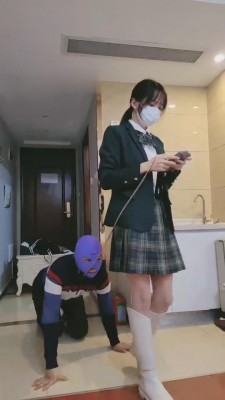 【网盘】【暴力美学】jk白靴腿绞/白靴踢裆/坐脸/白丝深喉/舔脚 bf7678