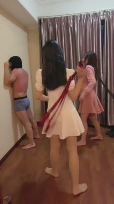 【网盘】【二宝】素人积攒一盆圣水+口水+痰强制喂食 bf7990