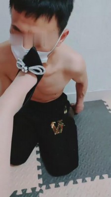 【网盘】【魅影女神】带锁的贱狗特别贱 bf9034