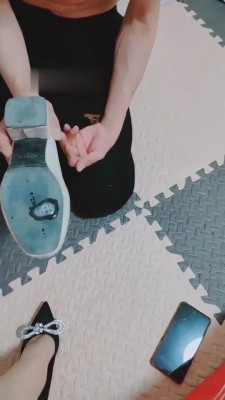 【网盘】【魅影女神】带锁的贱狗特别贱 bf9034