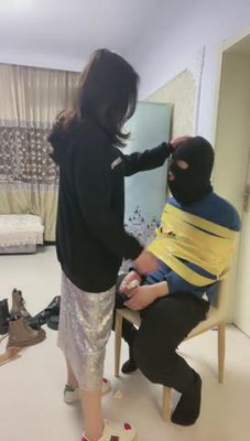 【网盘】【逗逗】袜子塞嘴完全束缚狂抽500耳光 bf8489