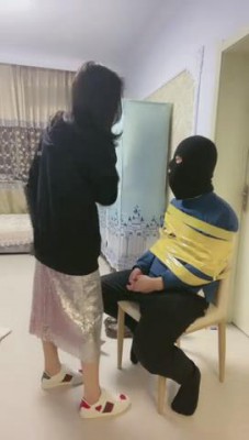 【网盘】【逗逗】袜子塞嘴完全束缚狂抽500耳光 bf8489