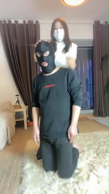 【网盘】【巴莉女王】耳光钻胯 bf8509