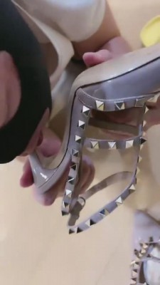 【网盘】【樱桃大大】网红模特家奴圈养第三天 bf8532