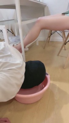 【网盘】【樱桃大大】网红模特家奴圈养第三天 bf8532