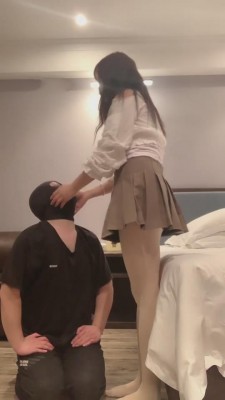 【网盘】【万灵】御姐肉丝棉袜欺负学生狗 bf8574