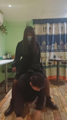 【网盘】【重庆男神】小静首次暴打男神【合集完整版】 bf8562