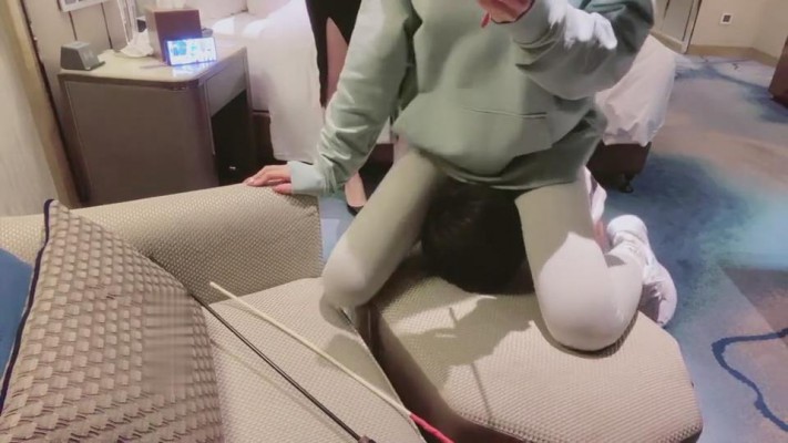 【网盘】【维尼】双S直播羞辱废物员工-耳光/鞭打/浓痰/踩踏 bf8594