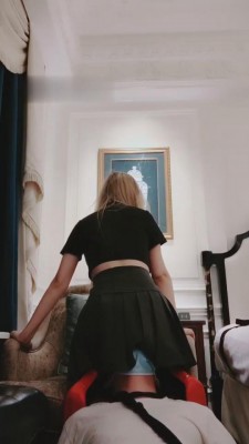 【网盘】暴打偷袜狗 bf8636