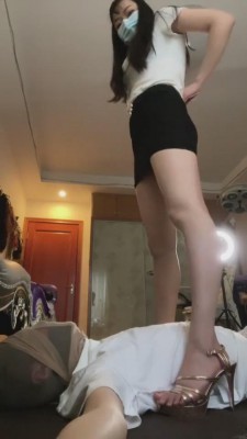 【网盘】【艾拉】挠痒/强制闻袜 bf8715