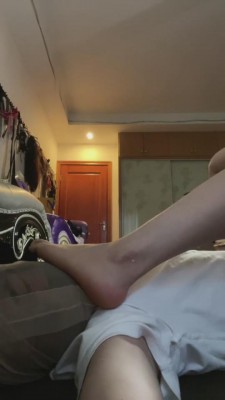 【网盘】【艾拉】挠痒/强制闻袜 bf8715