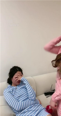 【网盘】【一诺】不开心的打闺蜜  JS2203154