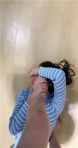 【网盘】【一诺】不开心的打闺蜜  JS2203154