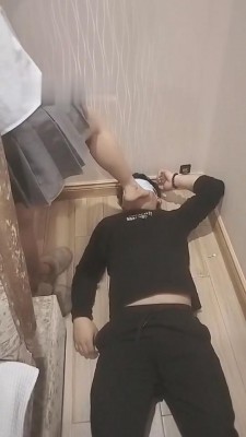 【网盘】【德意志】喝纹身足疗店素人洗脚水/重度暴力耳光 bf8738