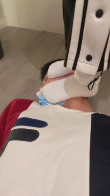 【网盘】【关关】学生S臭棉袜臭脚羞辱 bf8755