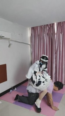 【网盘】【最抗揍M】两洛丽塔S暴揍狗 bf8824