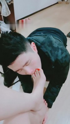 【网盘】【林夕】口水高跟鞋踩踏耳光 bf8778