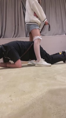 【网盘】【关关】御姐椰子鞋白丝羞辱奶狗 bf8856