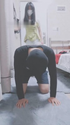 【网盘】【灵竹】疯狂提档/踢飞贱狗 bf8895