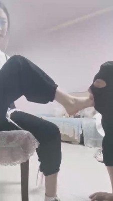 【网盘】【文文大人】深夜调教猥琐外卖员 bf90091