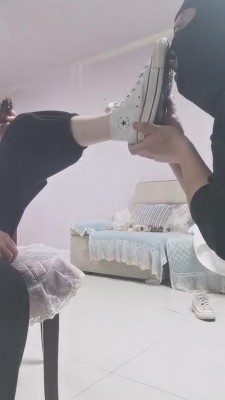 【网盘】【文文大人】深夜调教猥琐外卖员 bf90091